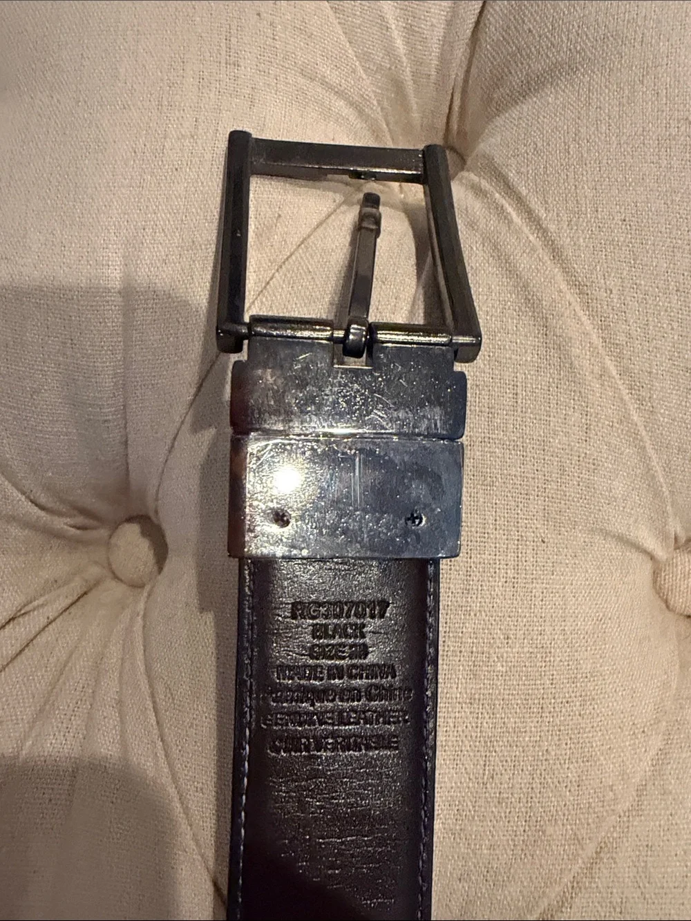 Robert Graham Black Leather Men’s Belt.  Reversible.  One black & one brown side